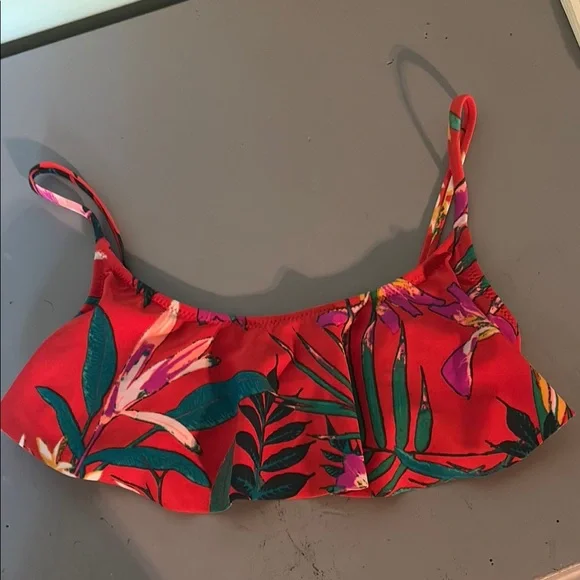 Old Navy Red Floral Bikini Top - Picture 2 of 7